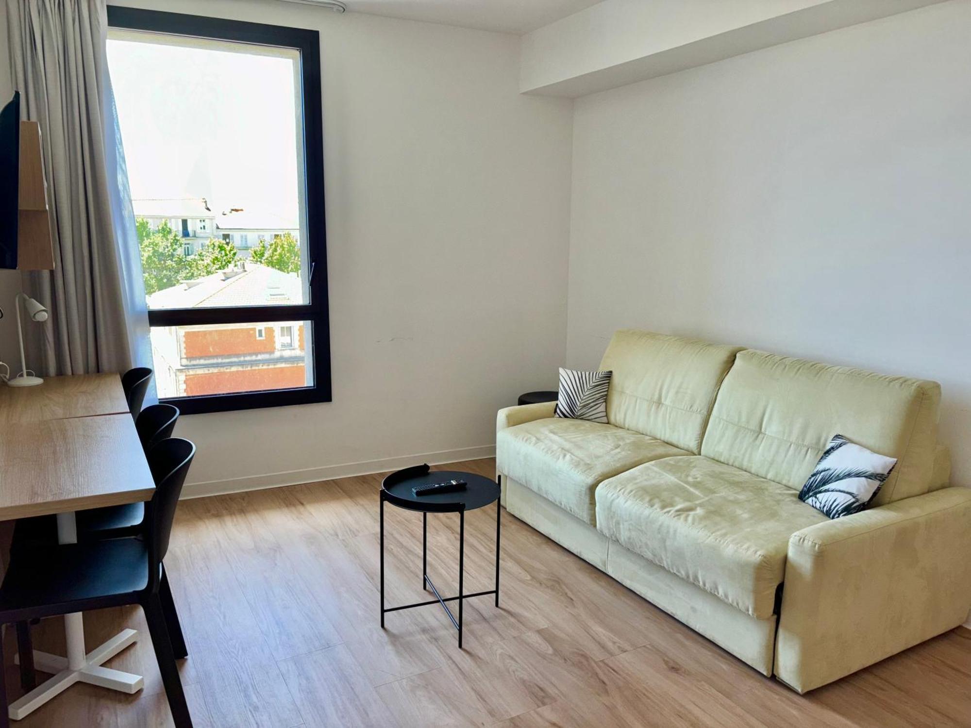 Apparthotel Privilodges Toulon Buitenkant foto
