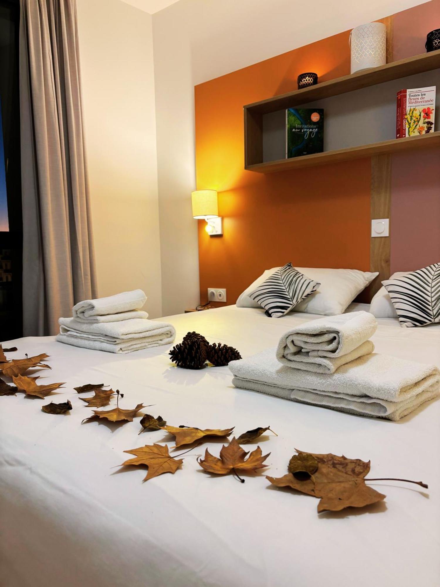 Apparthotel Privilodges Toulon Buitenkant foto